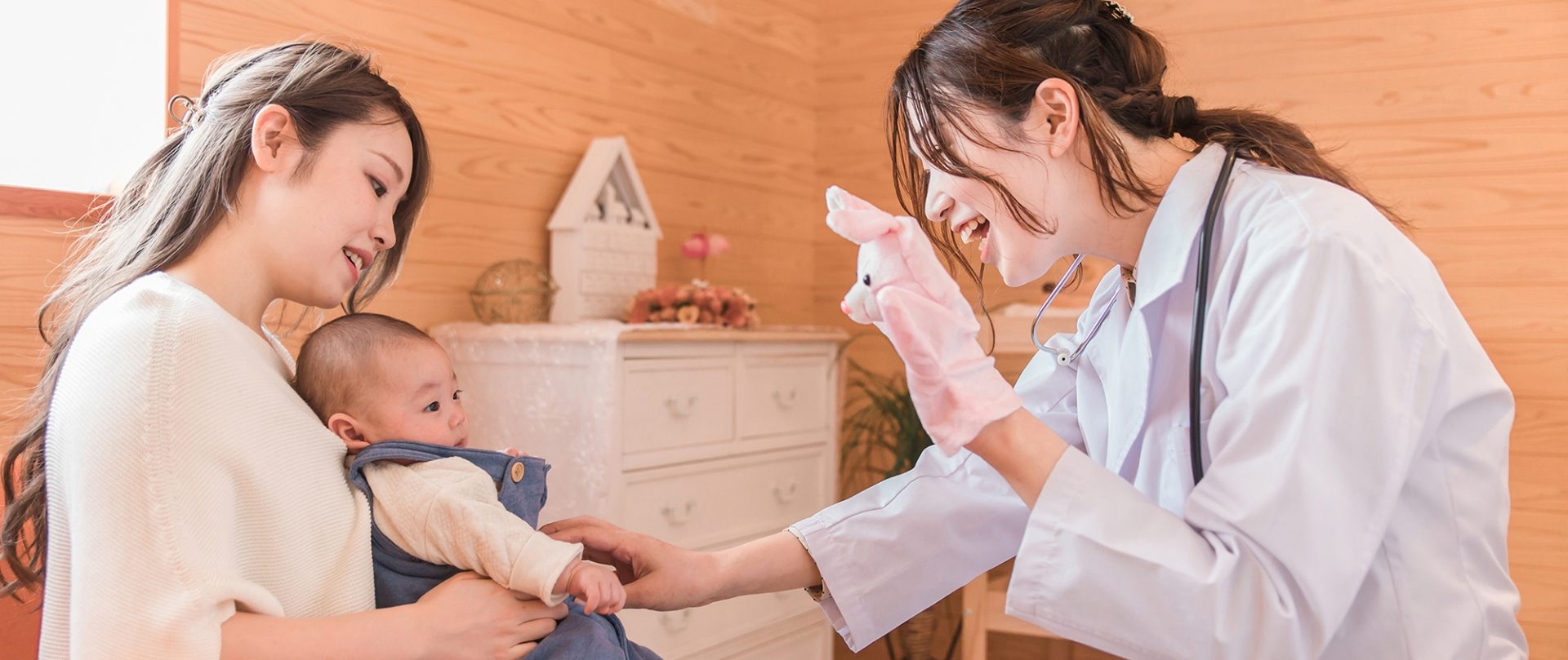 ふじかわこどもクリニック診察風景